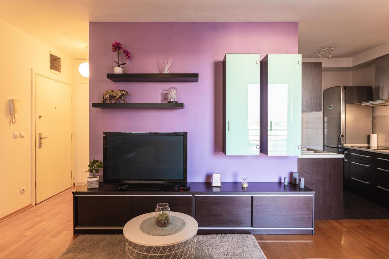 Flexible Selfcheckins 29 - - Garage - Loggia - New - Repinc Apartment