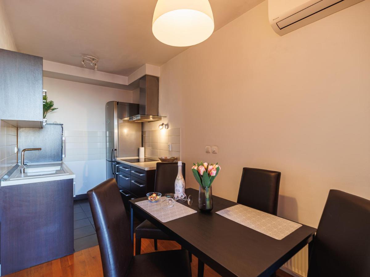 Flexible Selfcheckins 29 - - Garage - Loggia - New - Repinc *
