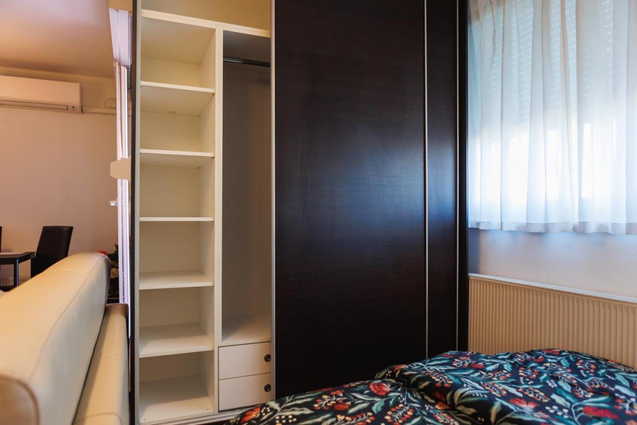 Flexible Selfcheckins 29 - - Garage - Loggia - New - Repinc * Zagreb